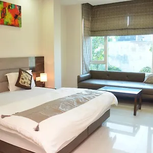 sopan-heights.hotelsdelhi.org/